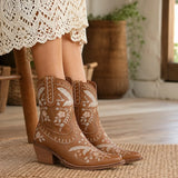 Botas Vaqueras de Tobillo Bordadas