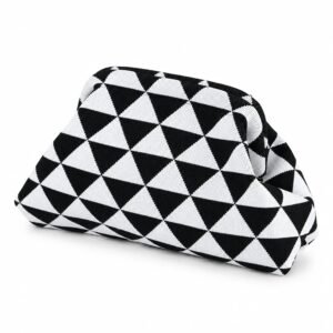 Clutch de triángulos blanco y negro
