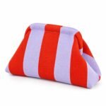 Clutch de punto rojo y lavanda