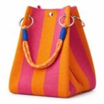 Bolso de mano de rayas naranja y rosa