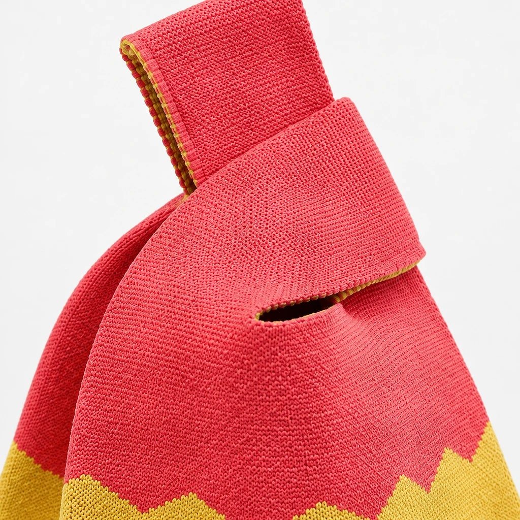 Bolso de Mano Tejido a Rayas